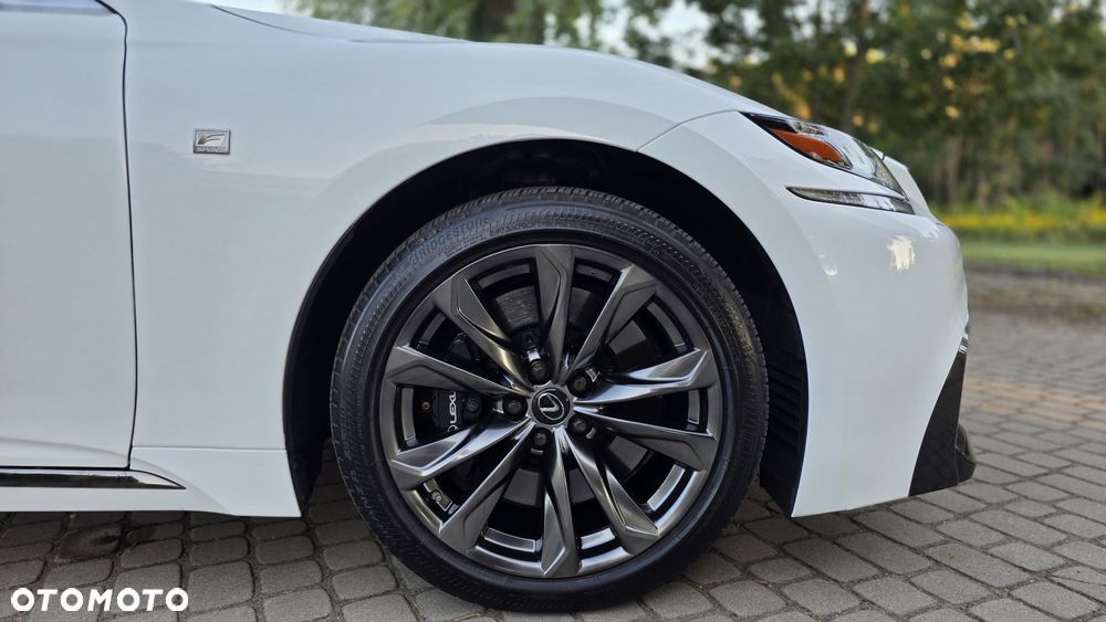 Lexus LS - 8
