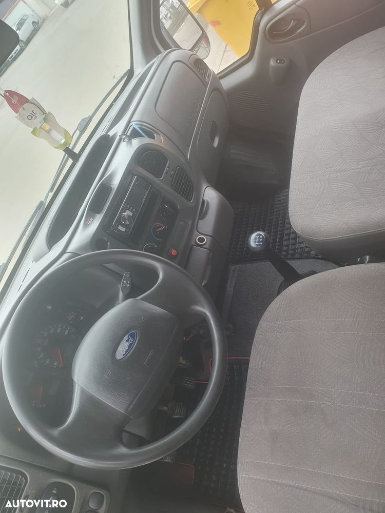 Ford Transit - 6