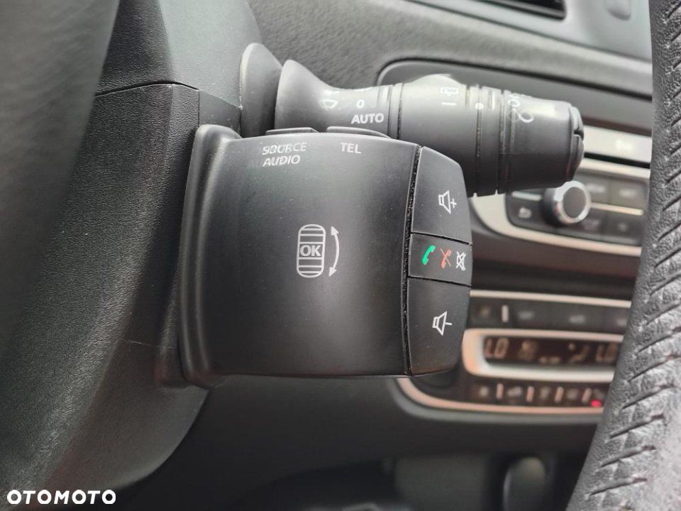 Renault Scenic - 28