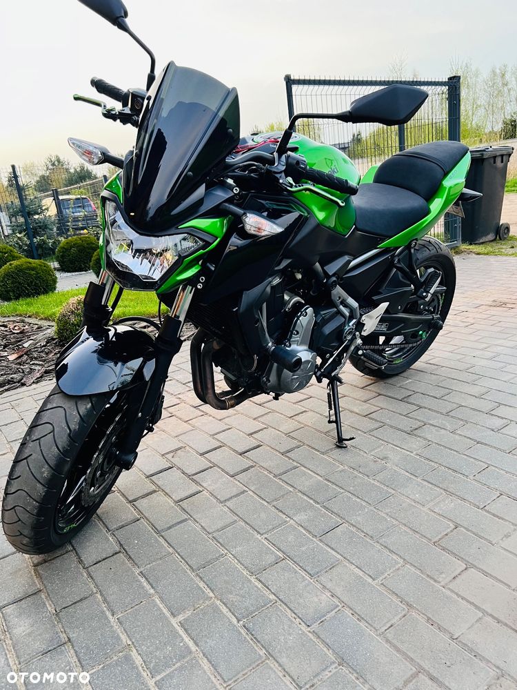 Kawasaki Z 650 - 12