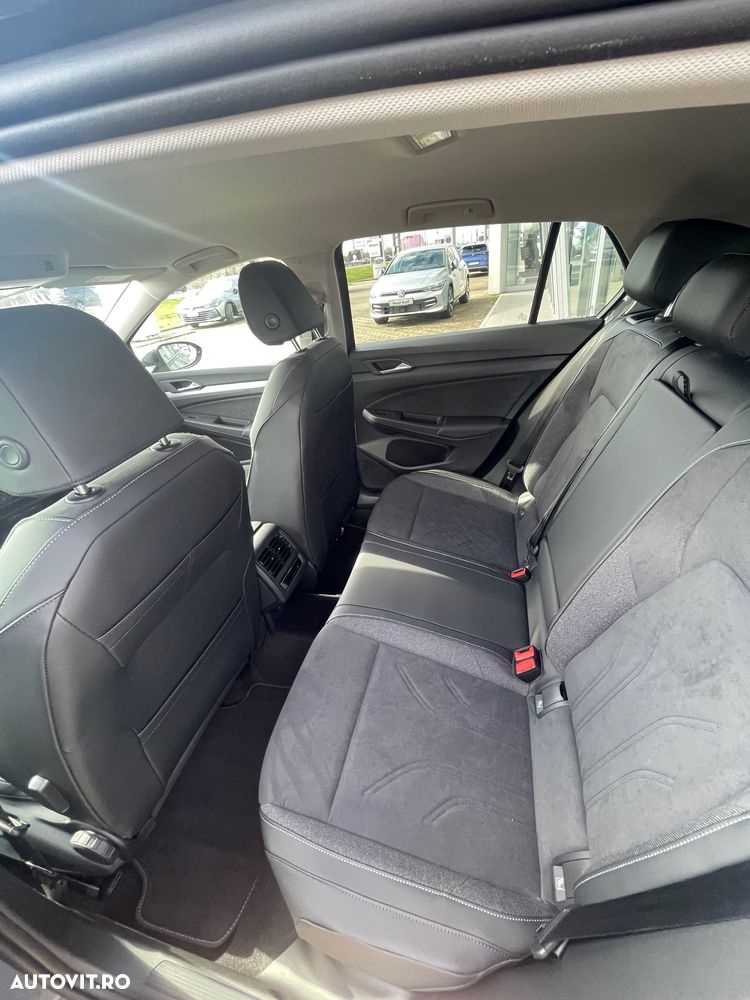 Volkswagen Golf 1.5 eTSI DSG MHEV Life - 4