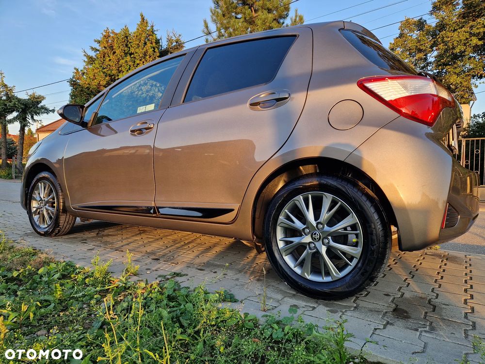 Toyota Yaris - 4