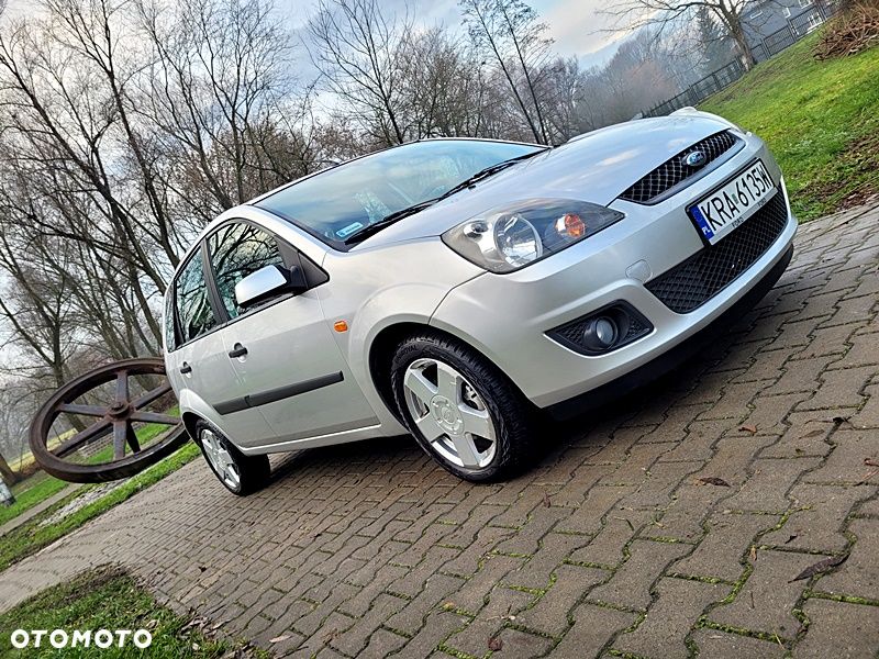 Ford Fiesta - 17