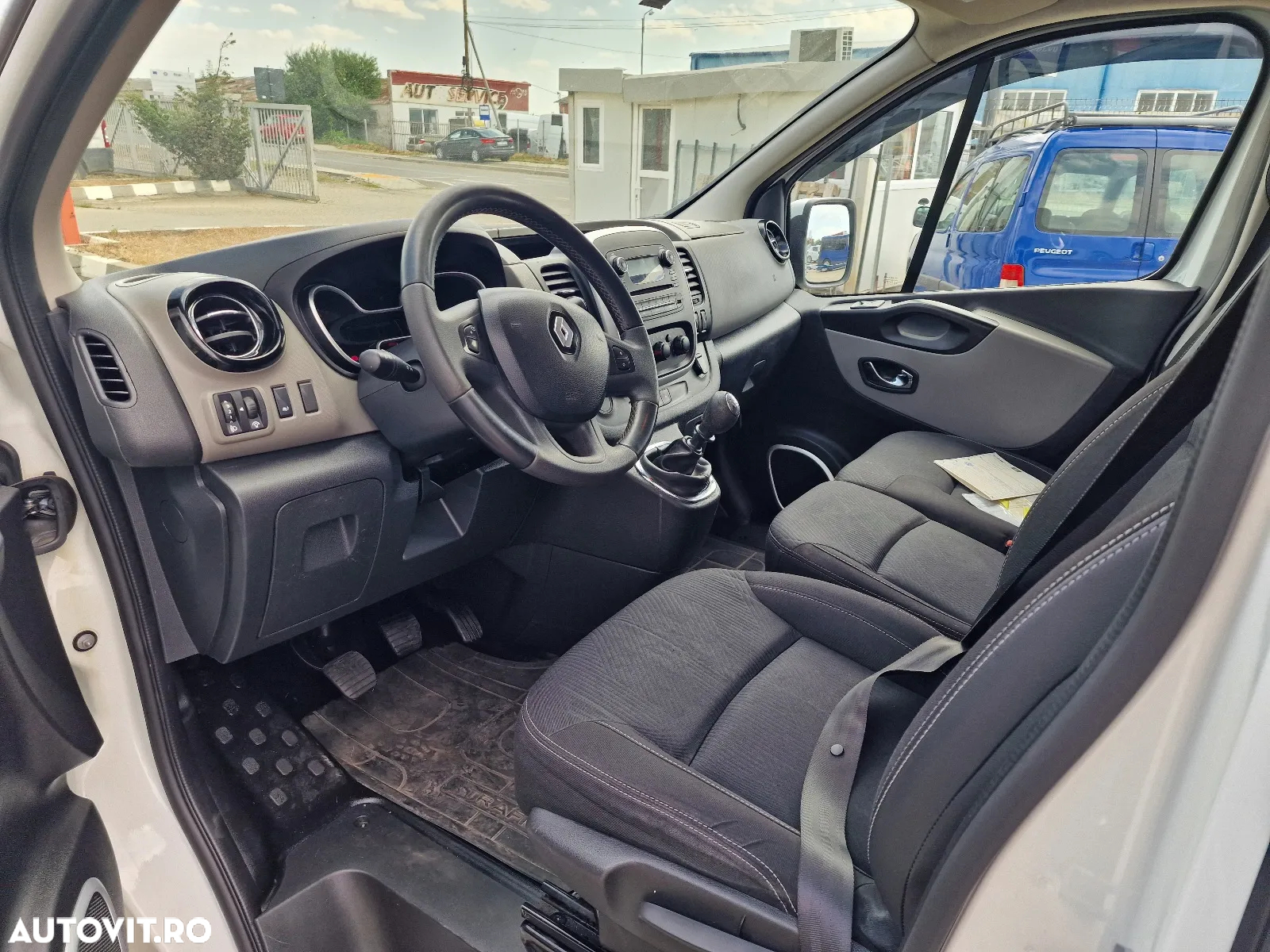 Renault Trafic Combi L2H1 1.6 dCi TT 125 7+1 Expression - 8
