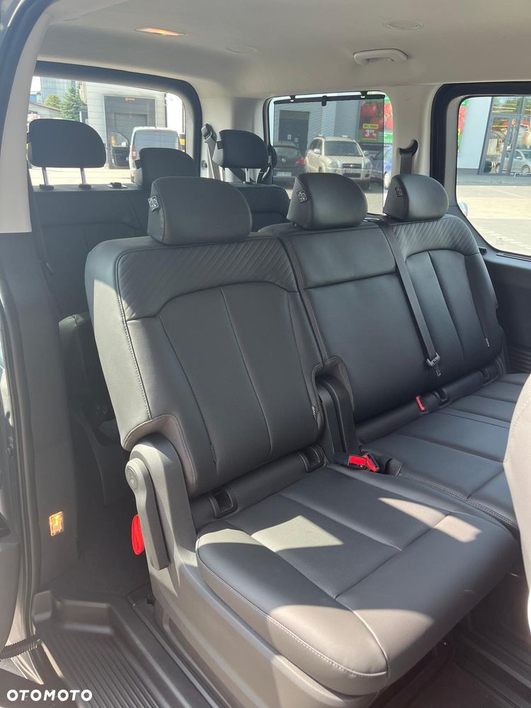 Hyundai Staria 1.6 T-GDI HEV Smart VIP - 11