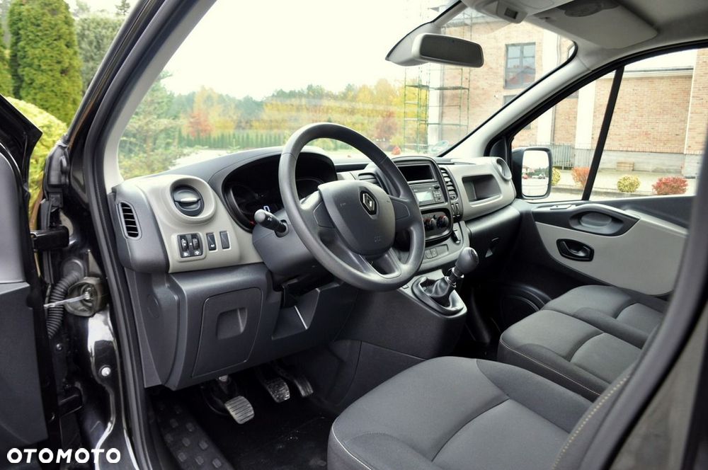 Renault Trafic - 22