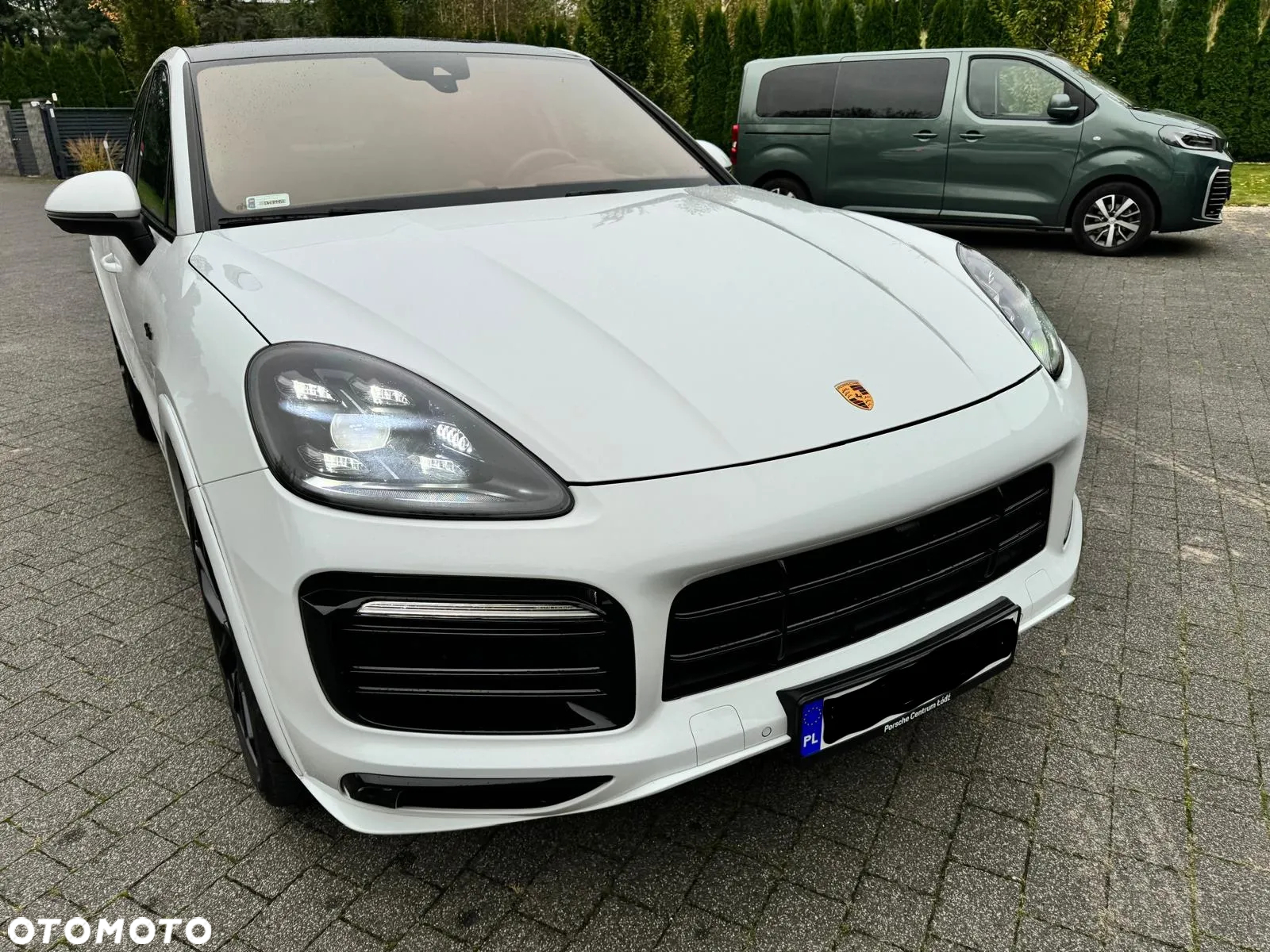 Porsche Cayenne Coupe E-Hybrid - 4