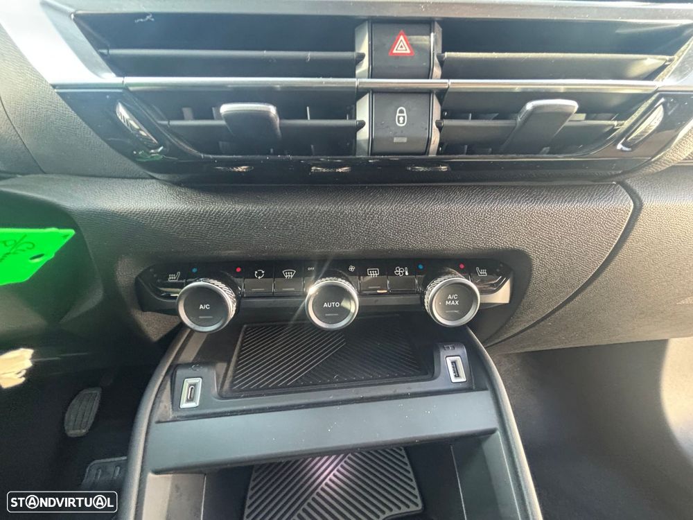 Citroën C4 PureTech 130 Stop&Start SHINE - 14