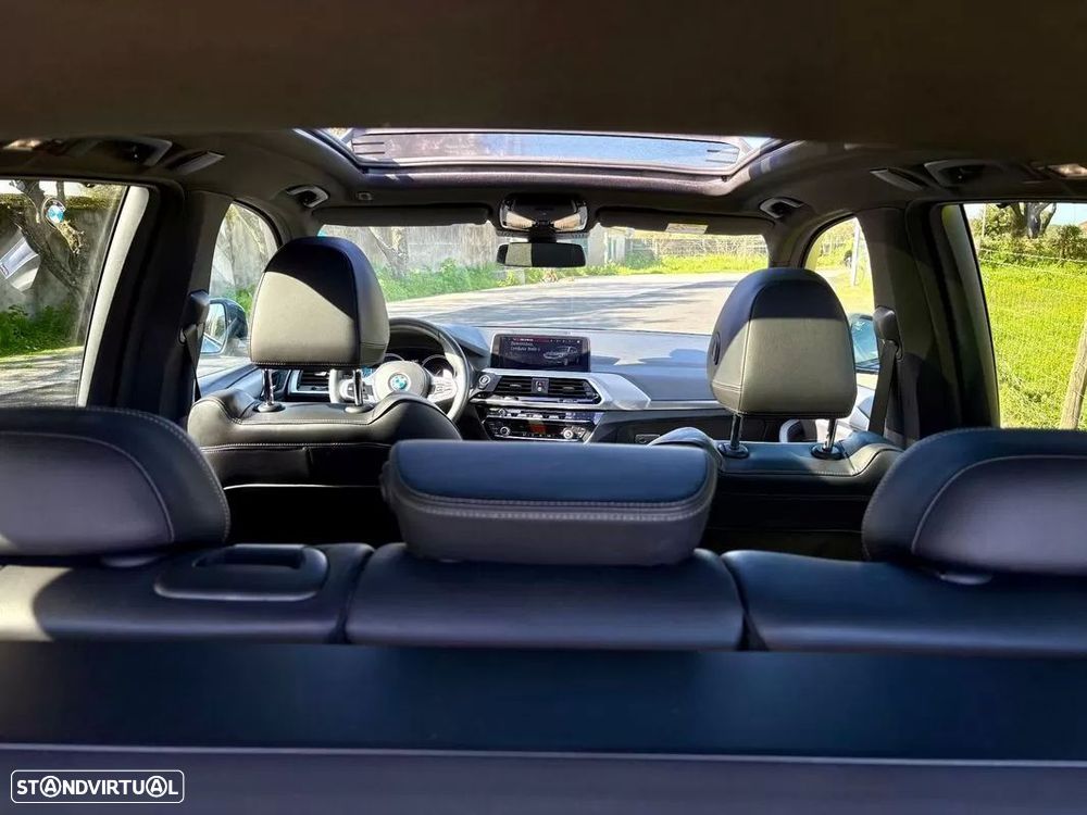 BMW X3 20 d xDrive Pack M - 9