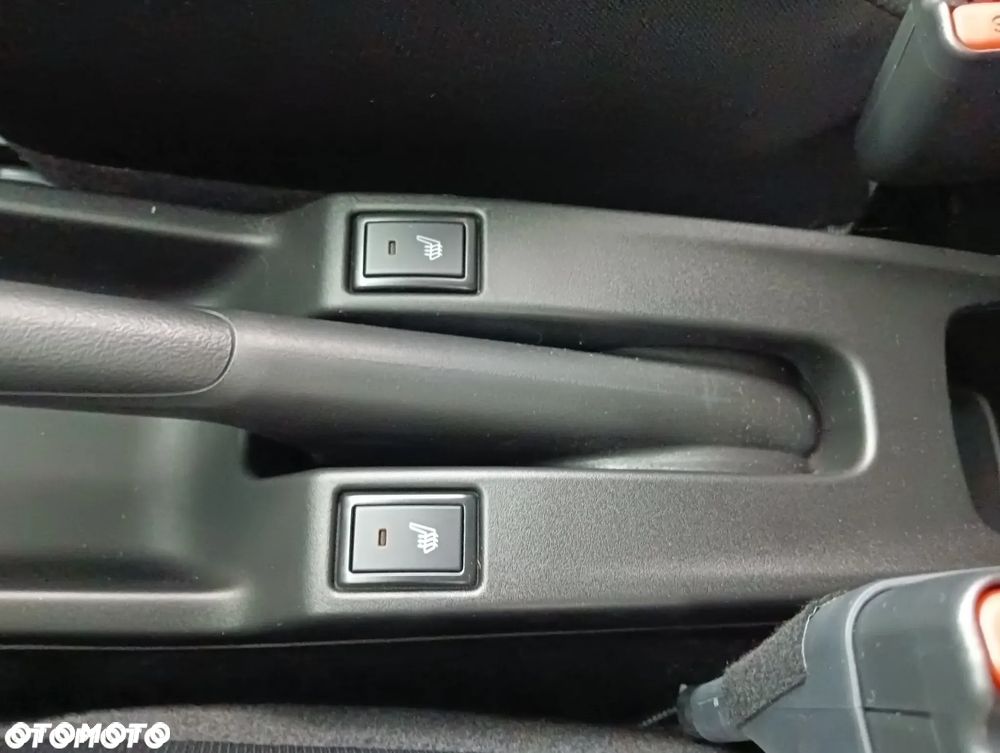 Suzuki Swift 1.2 Dualjet SHVS Premium Plus CVT - 5