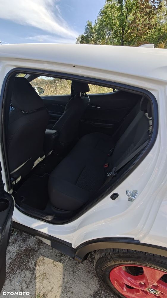 Toyota C-HR - 9