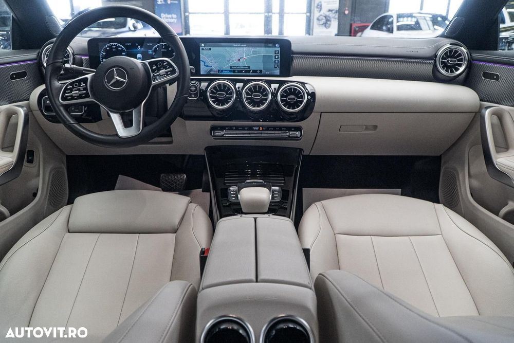 Mercedes-Benz CLA 180 7G-DCT Progressive - 30