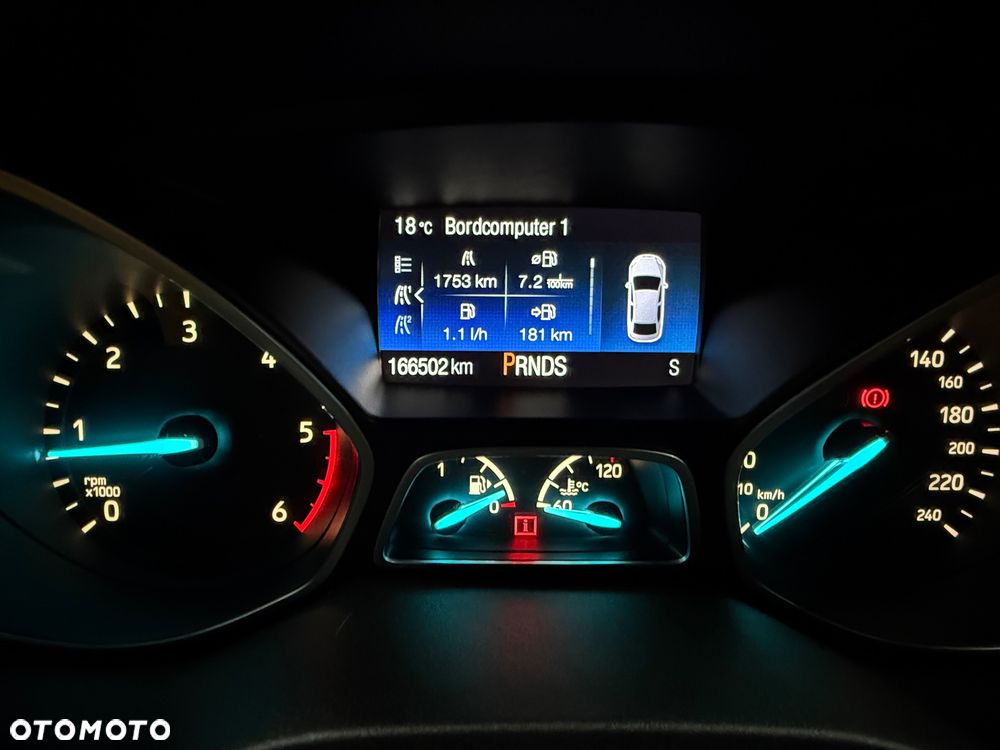 Ford Kuga 2.0 TDCi 4x4 ST-Line - 22