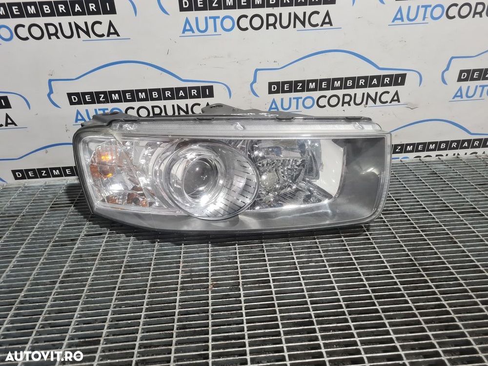 Far Dreapta Chevrolet Captiva Facelift 2011 - 2014 SUV 4 Usi (973) Xenon - 1