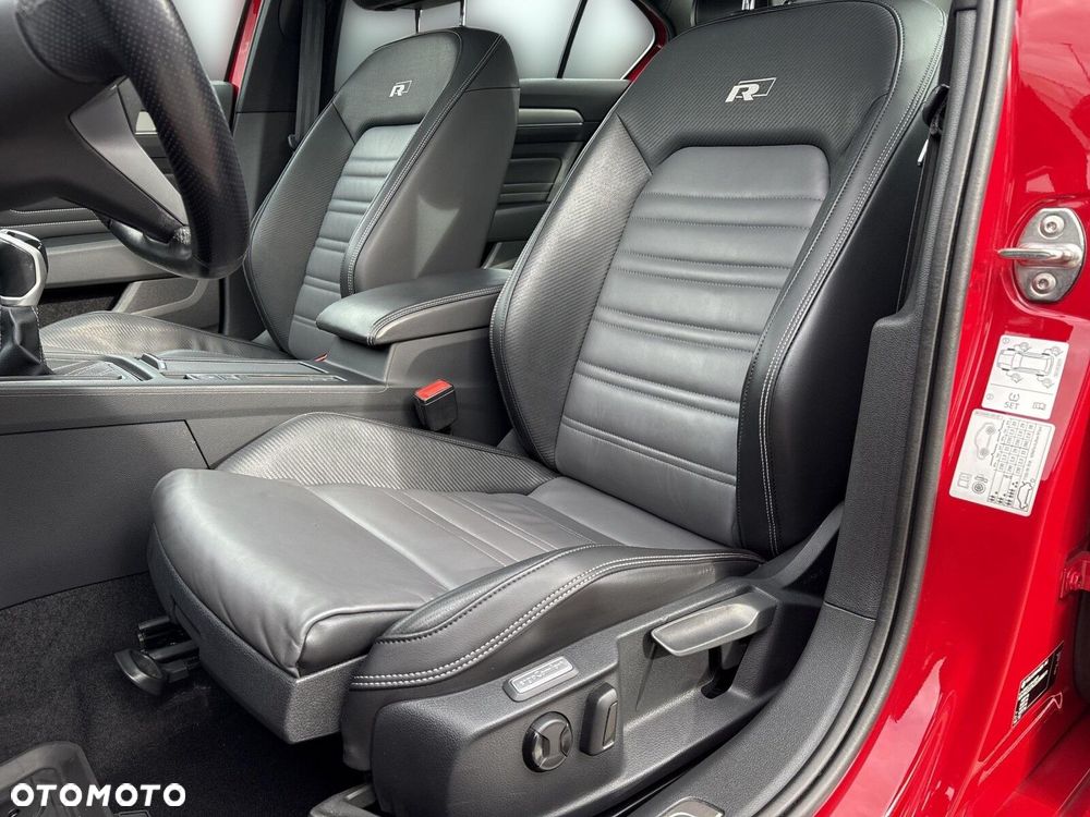 Volkswagen Passat 1.5 TSI EVO Elegance - 11