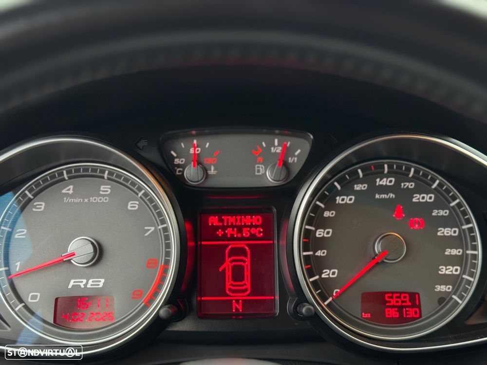 Audi R8 Coupé 4.2 FSI quattro R tronic - 13