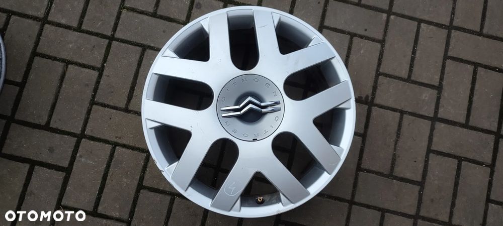 FELGI ALUMNIOWE 5x108 8Jx18 CALI ET33 fi 64 mm 8662733680 4 SZTUKI KOMPLET - 8