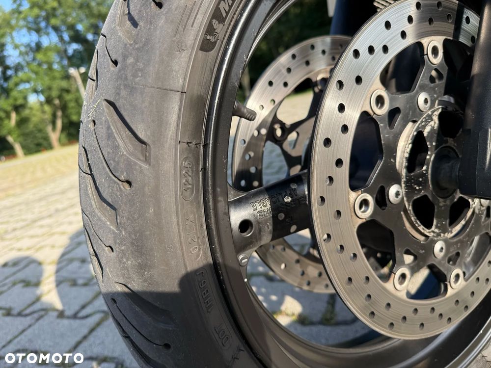 Suzuki Bandit - 19