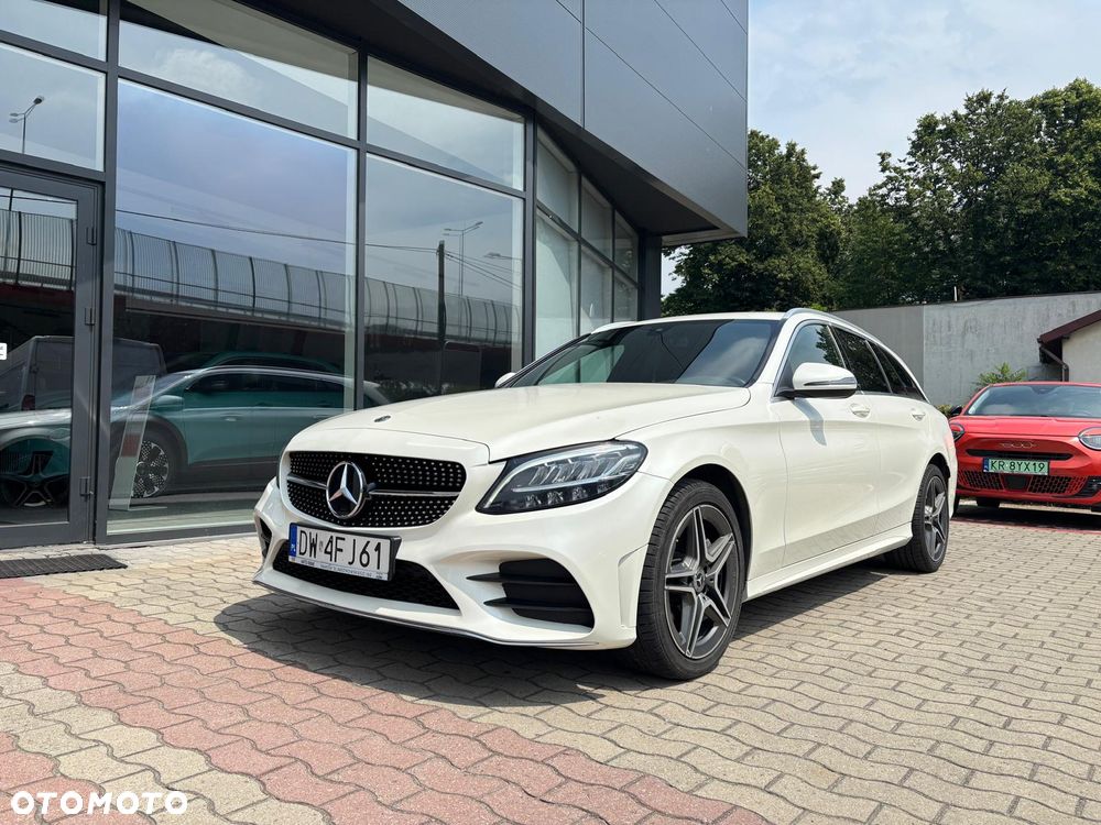Mercedes-Benz Klasa C 200 d 9G-TRONIC AMG Line