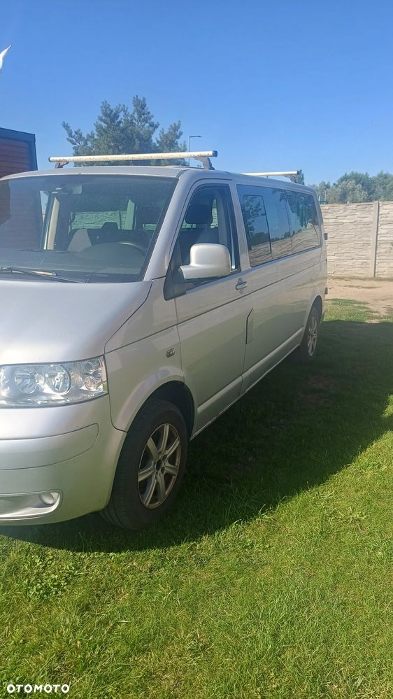 Volkswagen Caravelle - 7
