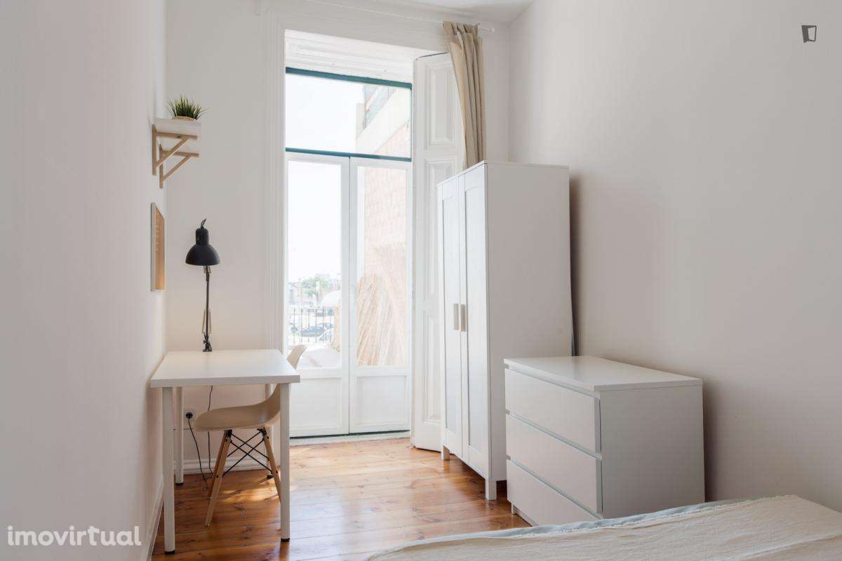 Quarto - localizado em Santos Lisbon - Grande imagem: 4/23