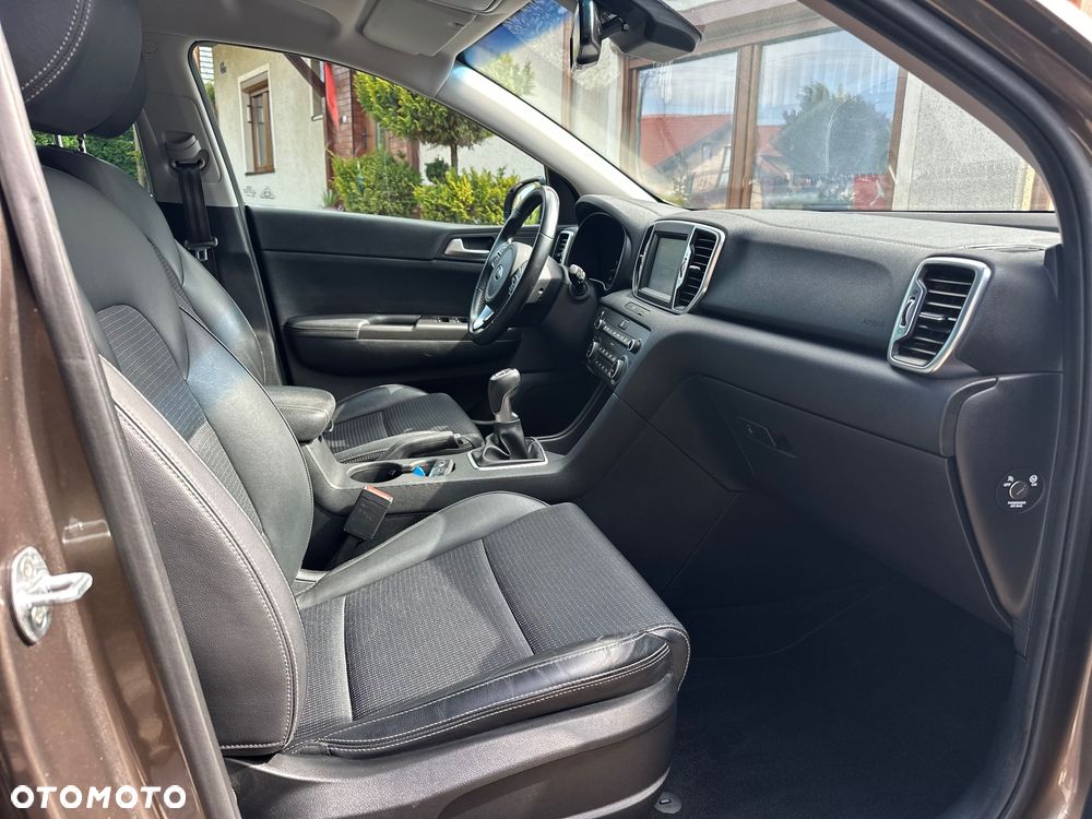 Kia Sportage 1.6 GDI L 2WD - 26