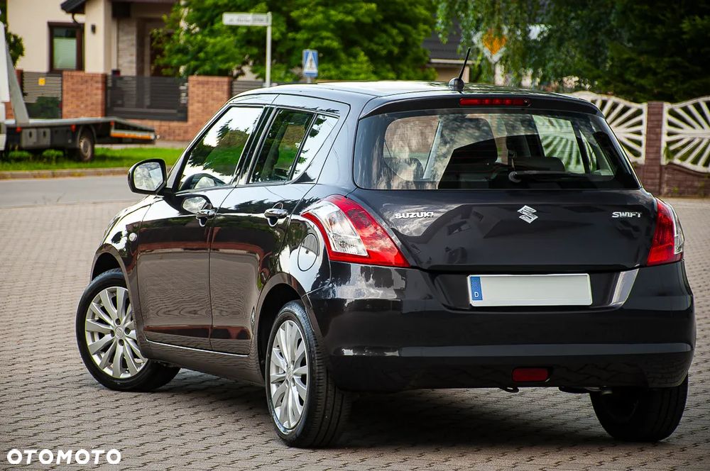 Suzuki Swift - 3