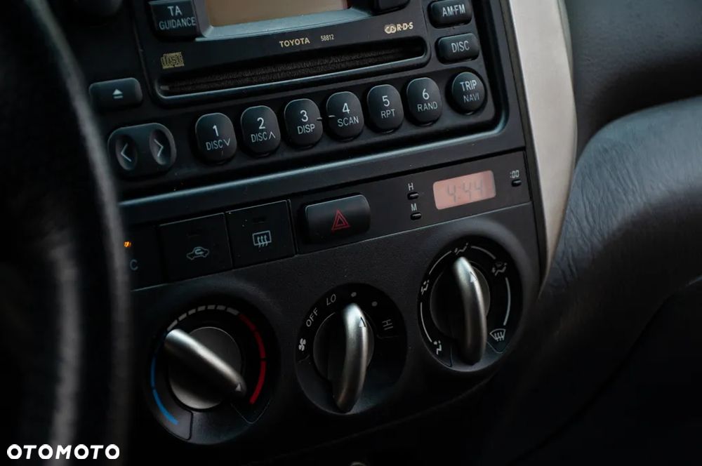 Toyota RAV4 2.0 VVT-i Luna - 8