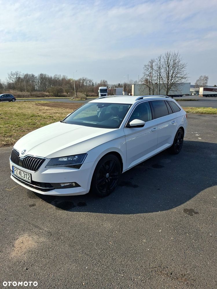 Skoda Superb 2.0 TDI Style DSG - 2