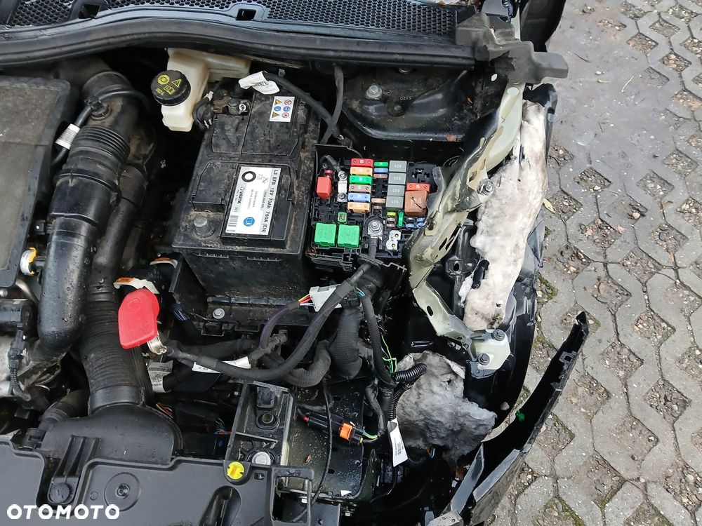 Opel Corsa ver-1-2-direct-inj-turbo-start-stop-automatik-edition - 8