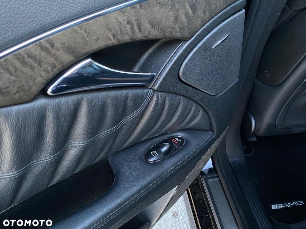 Mercedes-Benz Klasa E 63 AMG T 7G-TRONIC - 19