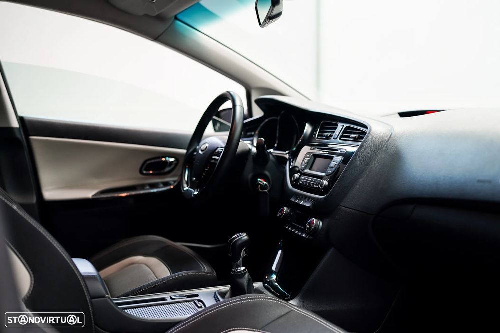Kia Ceed 1.4 CRDi TX - 17