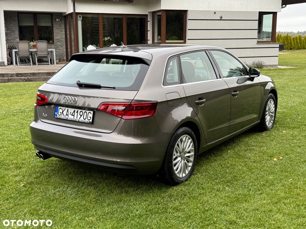 Audi A3 Sportback 1.4 TFSI Ambiente - 3