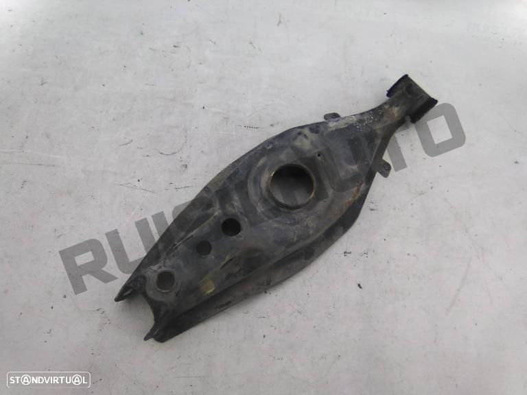 Triângulo Suspensão Trás Direito  Mercedes W201 (190) [1982_199 - 2
