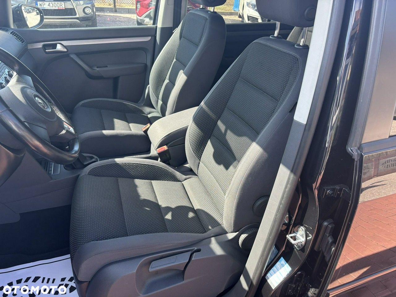 Volkswagen Touran 1.6 TDI DPF BlueMot Comfortline - 17