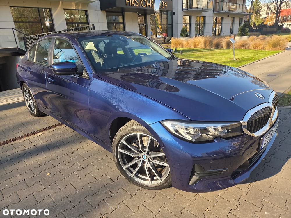 BMW Seria 3 320i xDrive - 31