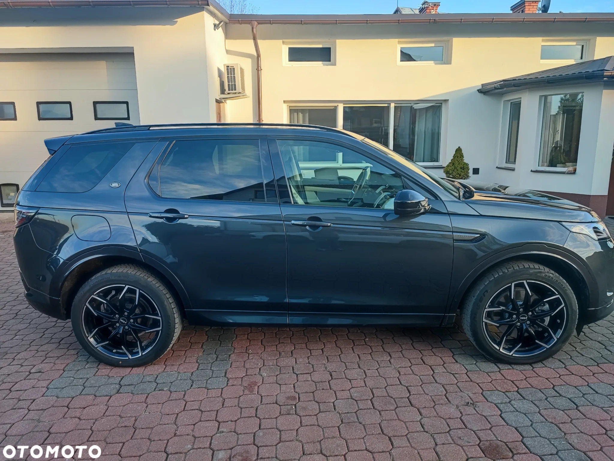 Land Rover Discovery Sport - 2