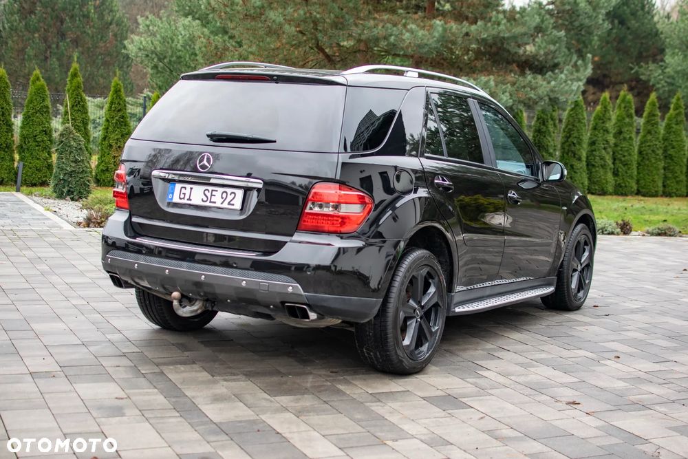 Mercedes-Benz ML - 4