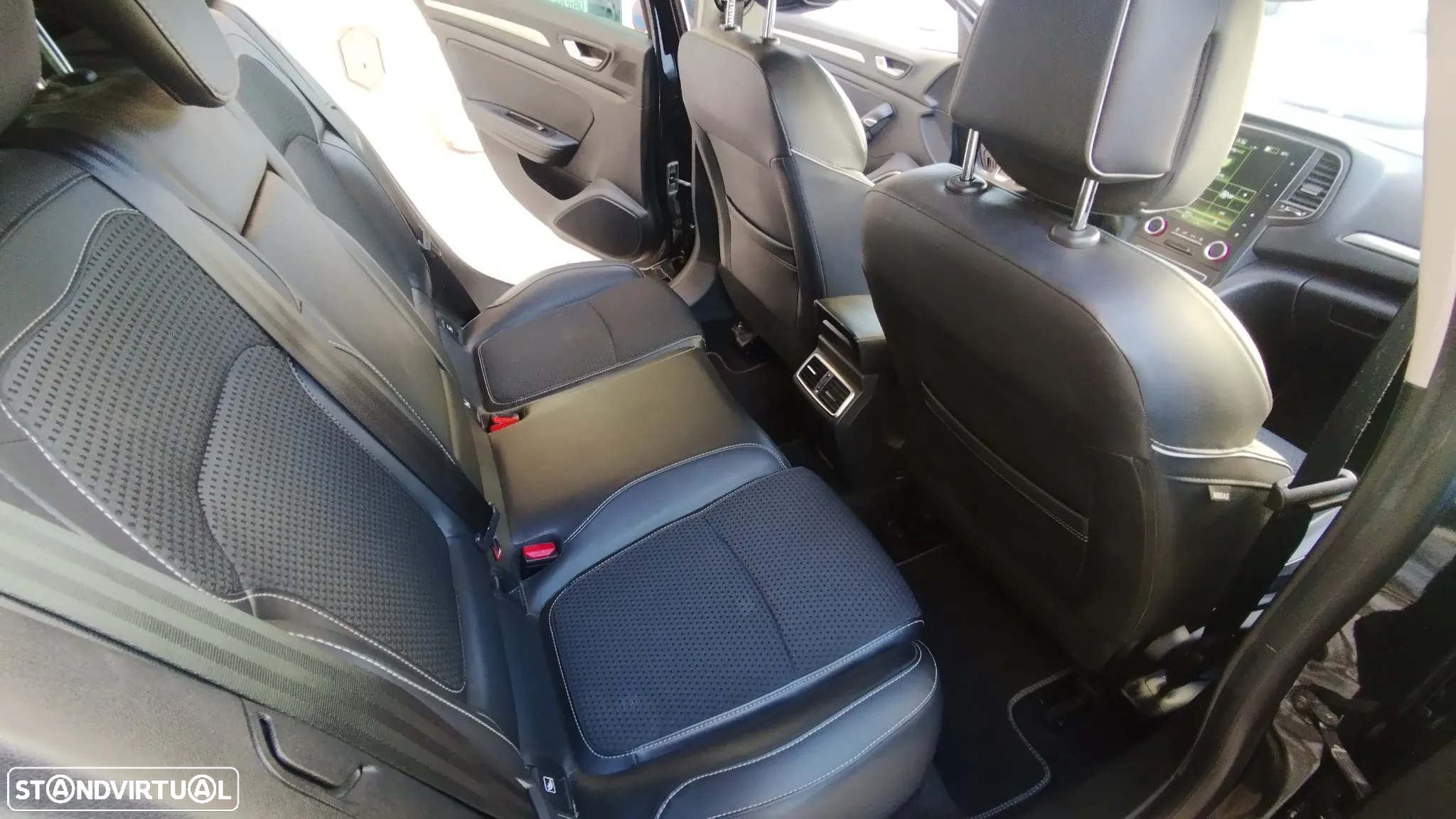 Renault Mégane 1.5 dCi Bose Edition EDC J18 - 15