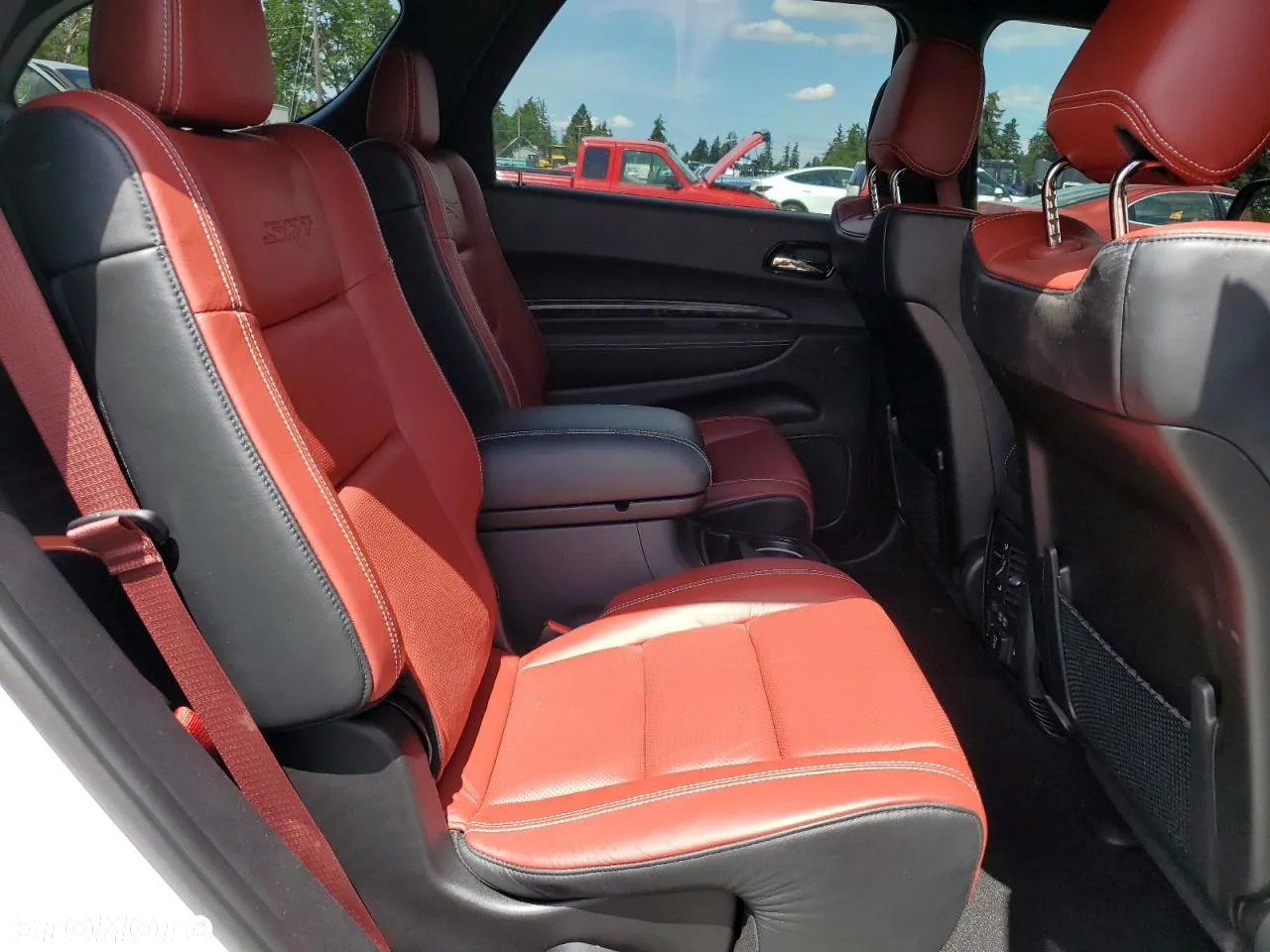 Dodge Durango 6.4 SRT - 11