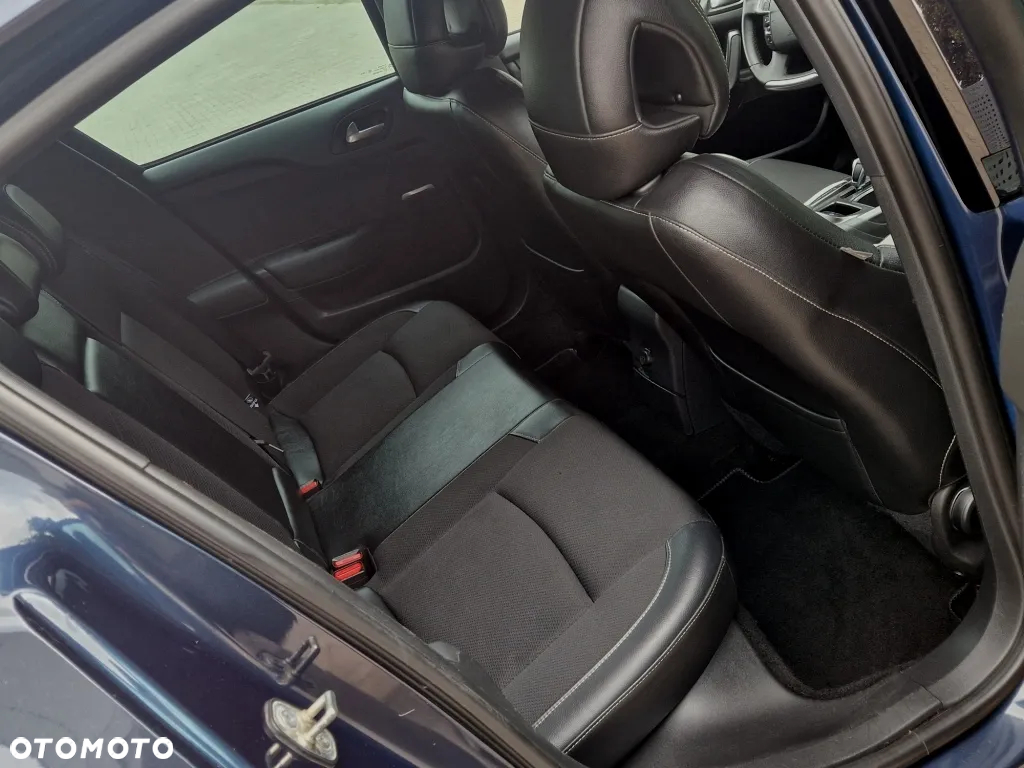 Citroën DS4 1.6 e-HDi SoChic MCP - 20