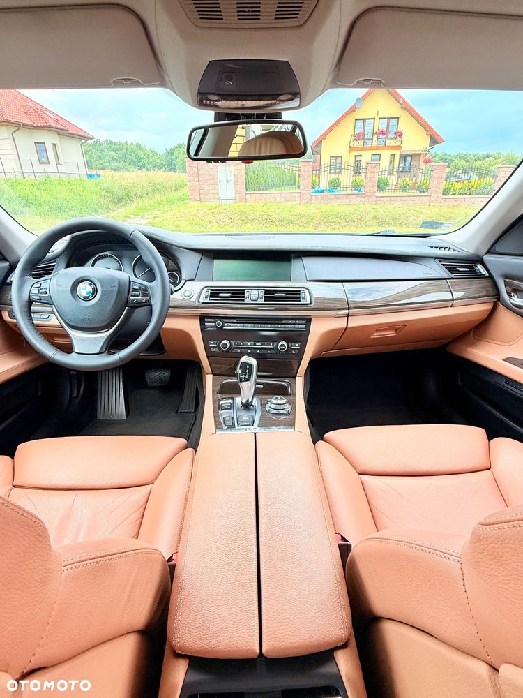 BMW Seria 7 730d - 10