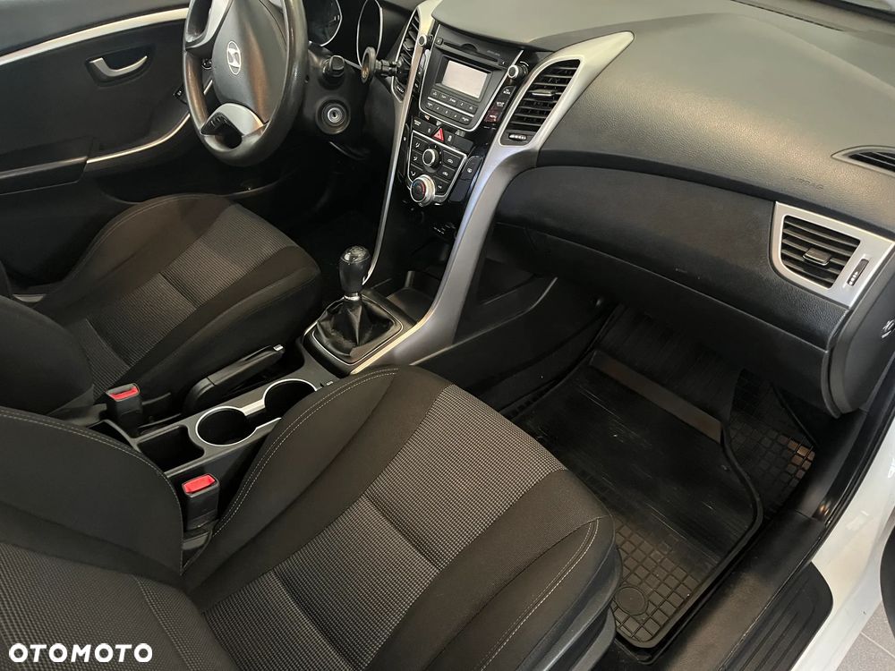 Hyundai i30 1.4 Classic - 8