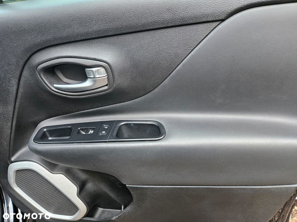 Jeep Renegade 1.4 MultiAir Limited FWD S&S - 12