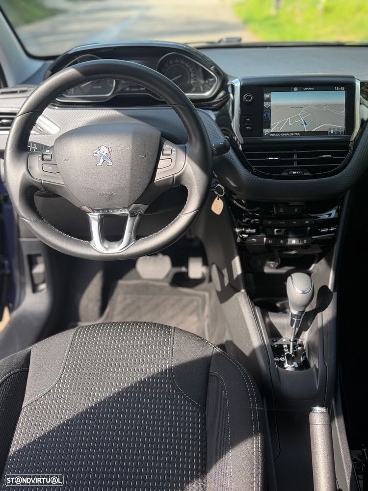 Peugeot 208 1.2 PureTech Allure EAT6 - 9