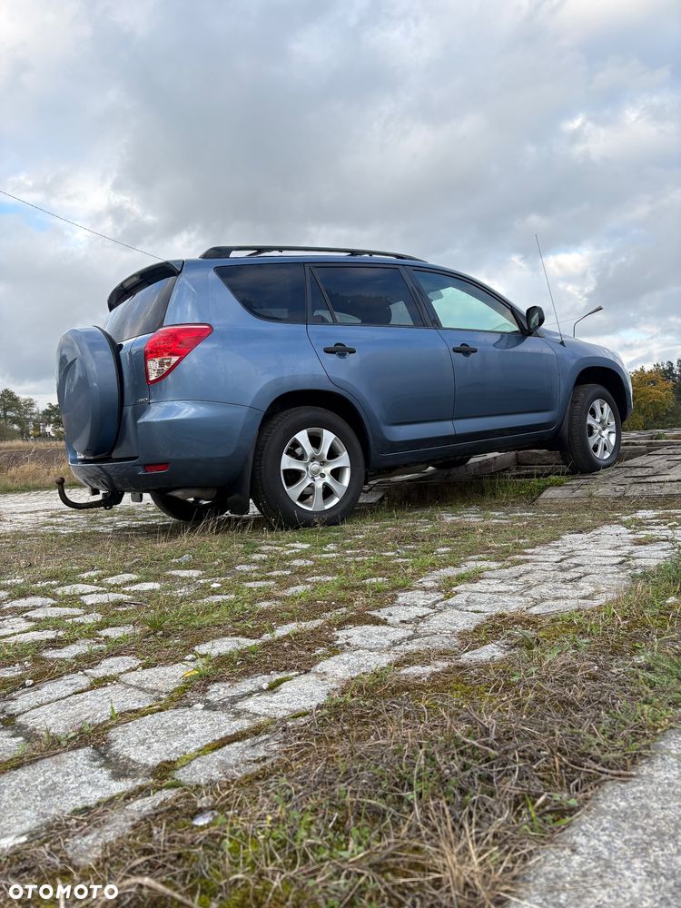 Toyota RAV4 2.4 VVT-i Base 4x2 - 5