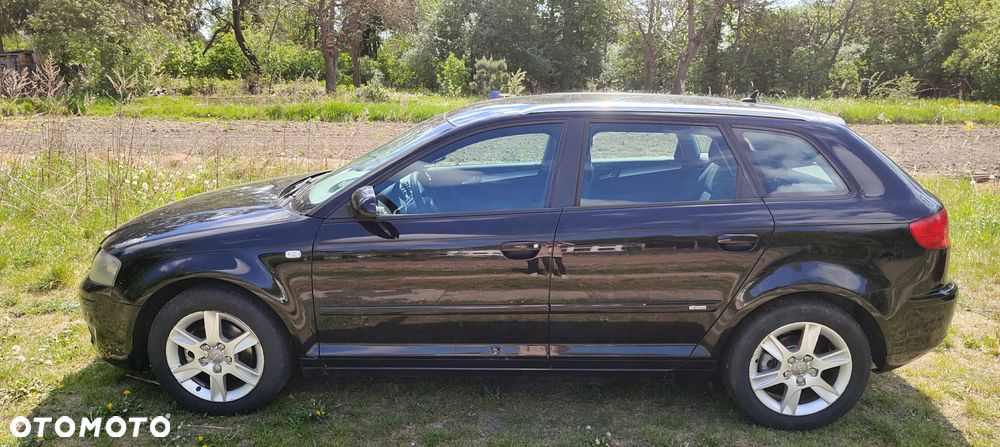 Audi A3 Sportback - 1