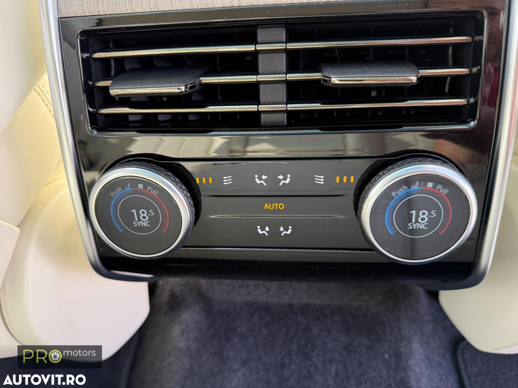 Land Rover Range Rover - 25