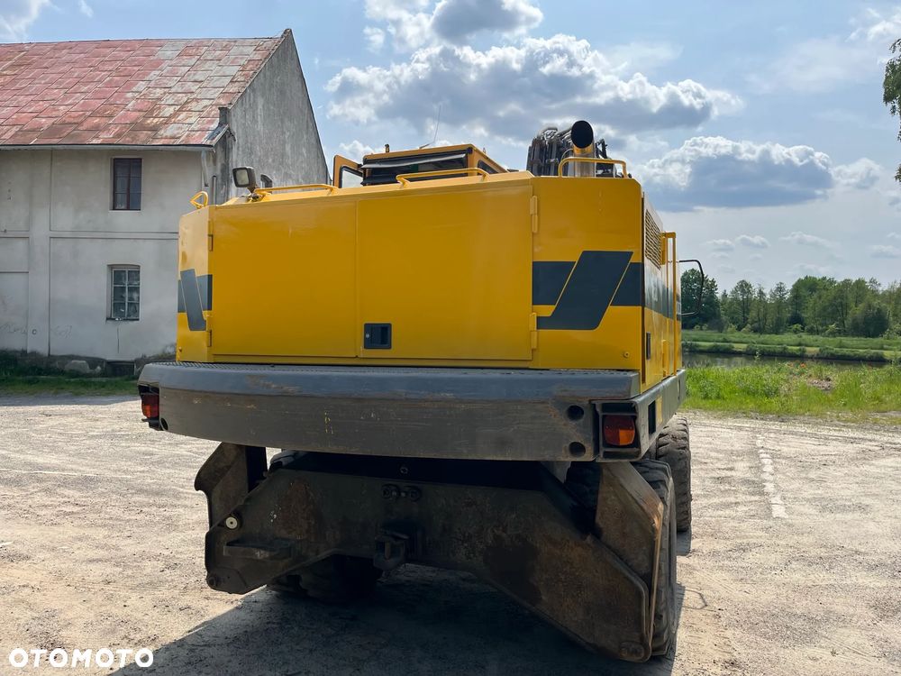 Volvo EW-200 - 8