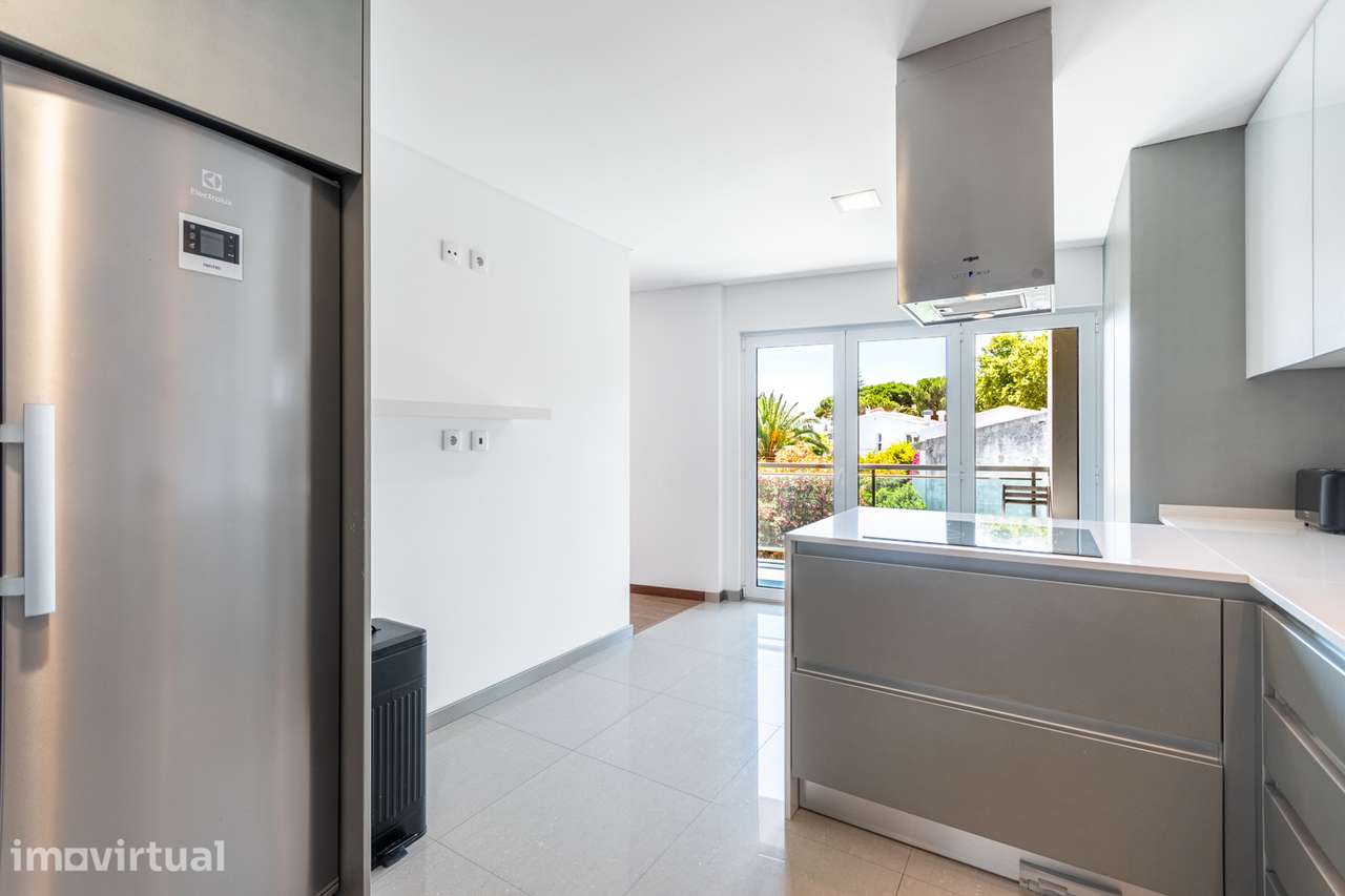 T3 Premium | 134 m² | Varanda em Toda a Casa | 2 Lugares de Garagem - Grande imagem: 3/35